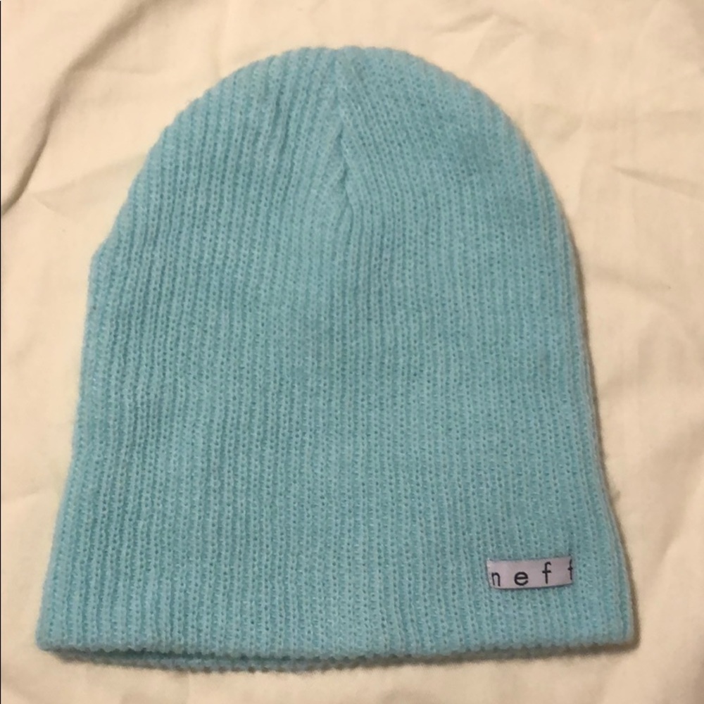NWOT Neff Fold Beanie in Turquoise